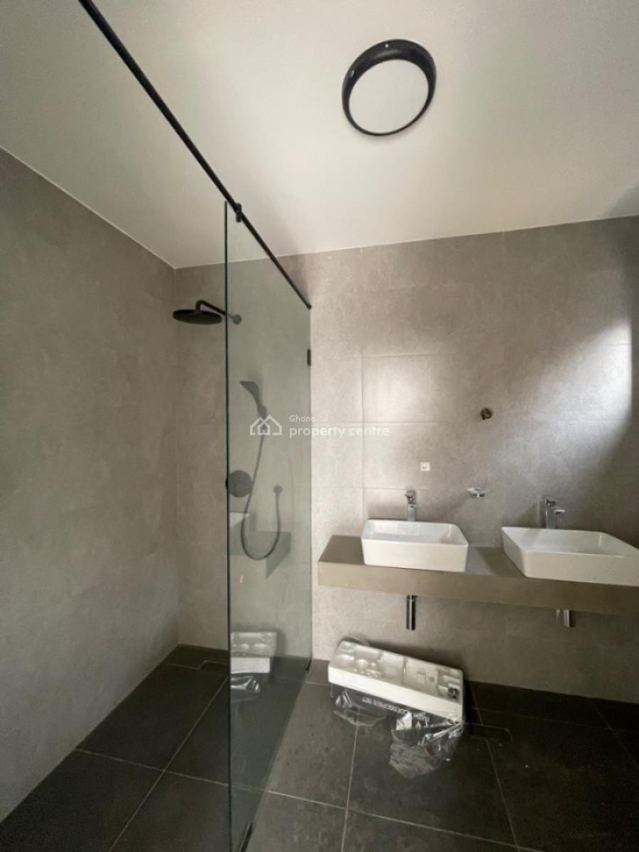 4 Bedroom Town Houses with Pool, Boys Quarters at Airport Residentia, Airport Residential, Accra Metropolitan, Accra, House for Sale