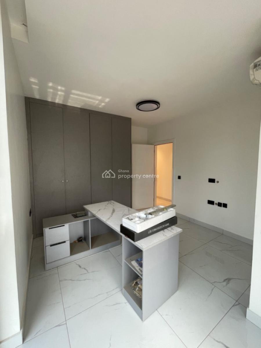 4 Bedroom Town Houses with Pool, Boys Quarters at Airport Residentia, Airport Residential, Accra Metropolitan, Accra, House for Sale