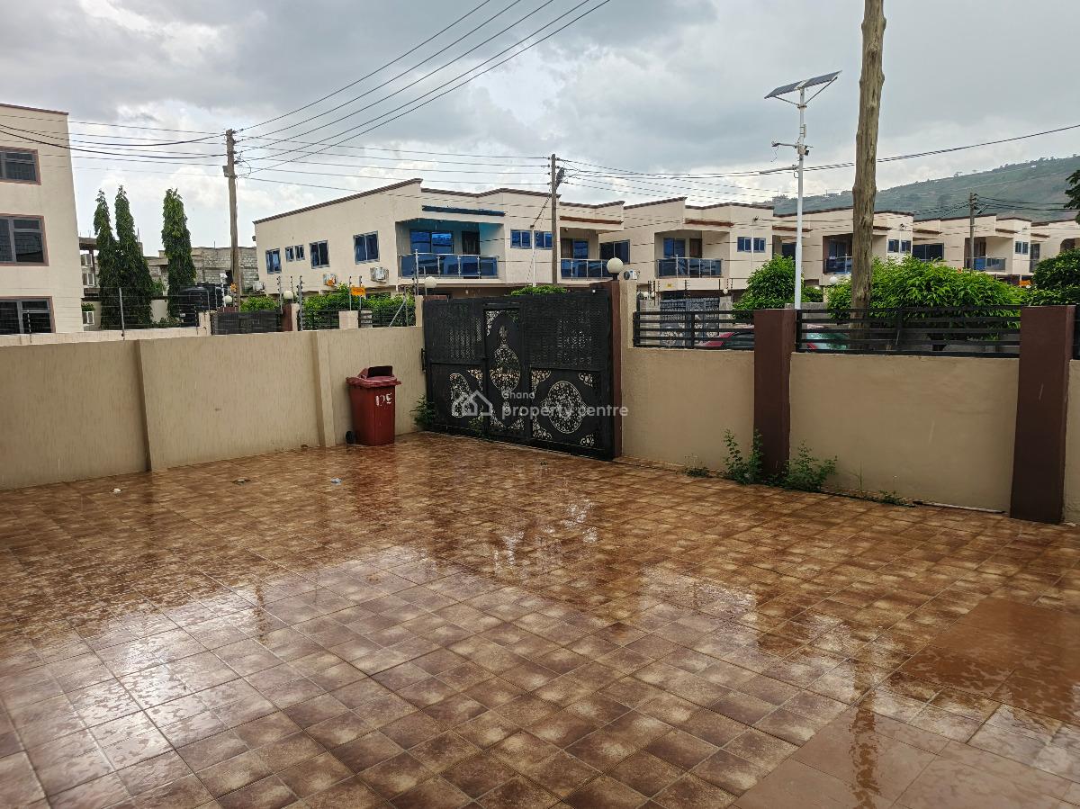 Luxury 4bedrooms House in Oyarifa, Oyarifa, Oyarifa, La Nkwantanang Madina Municipal, Accra, House for Sale