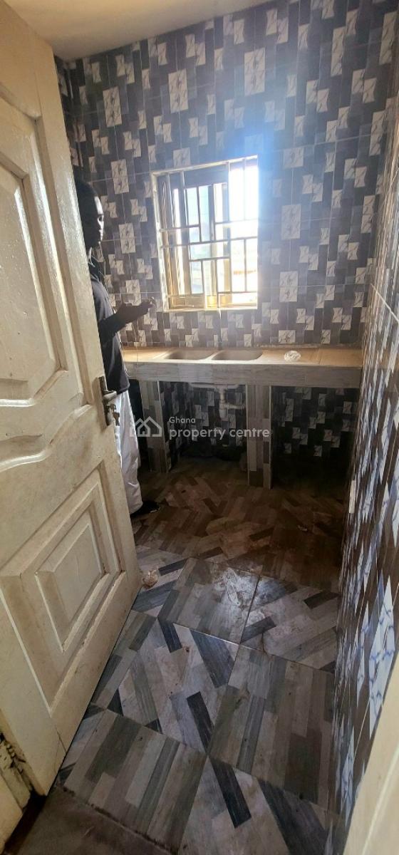 2 Bedrooms, Mallam Inside, Kwashieman, Accra, Apartment for Rent