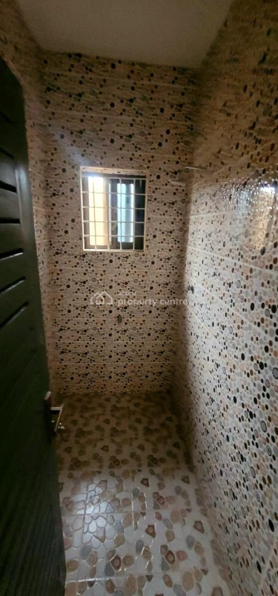 2 Bedrooms, Old Barrier, Weija, Ga South Municipal, Accra, House for Rent