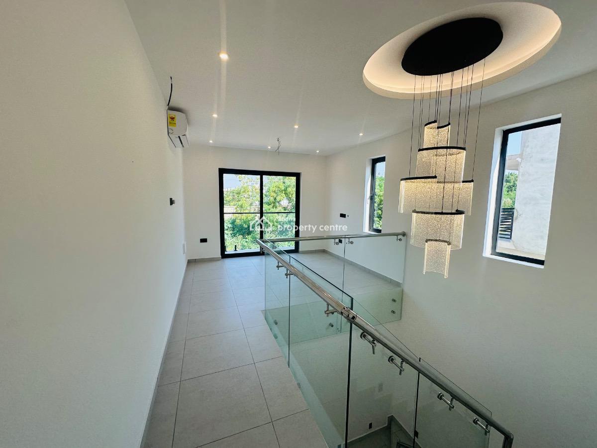 Detached 3 Bedroom Duplex with Staff Quarters, Oyarifa, Adenta Municipal, Accra, Detached Duplex for Sale