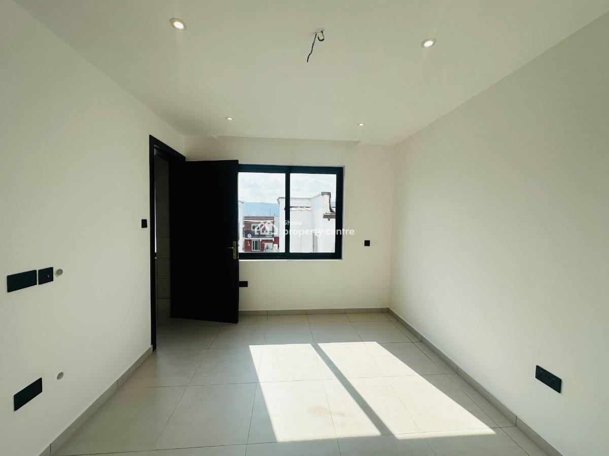 Detached 3 Bedroom Duplex with Staff Quarters, Oyarifa, Adenta Municipal, Accra, Detached Duplex for Sale