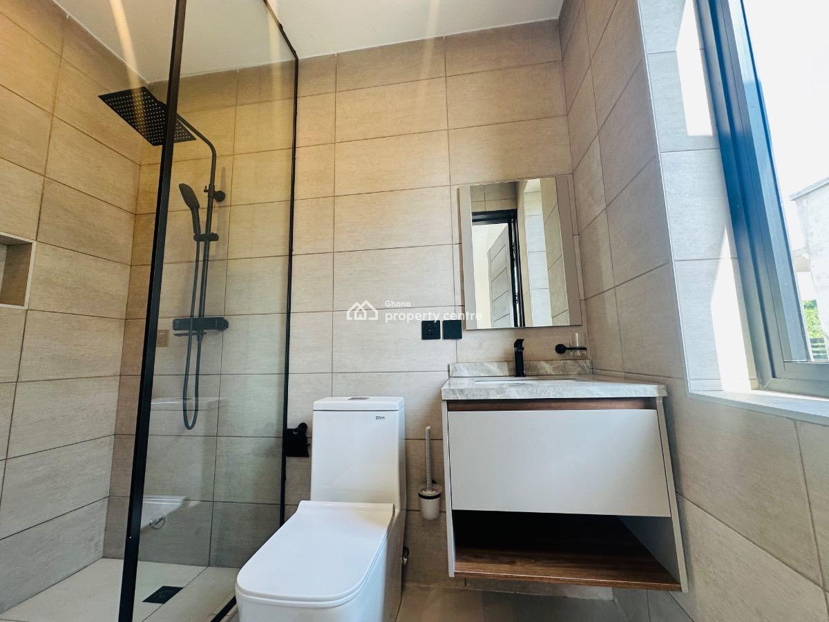 Detached 3 Bedroom Duplex with Staff Quarters, Oyarifa, Adenta Municipal, Accra, Detached Duplex for Sale