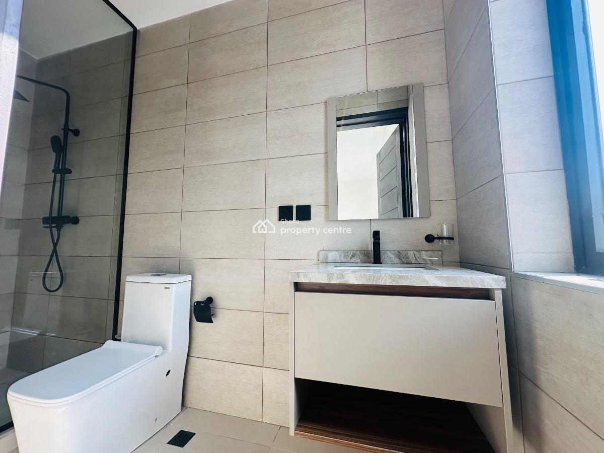 Detached 3 Bedroom Duplex with Staff Quarters, Oyarifa, Adenta Municipal, Accra, Detached Duplex for Sale