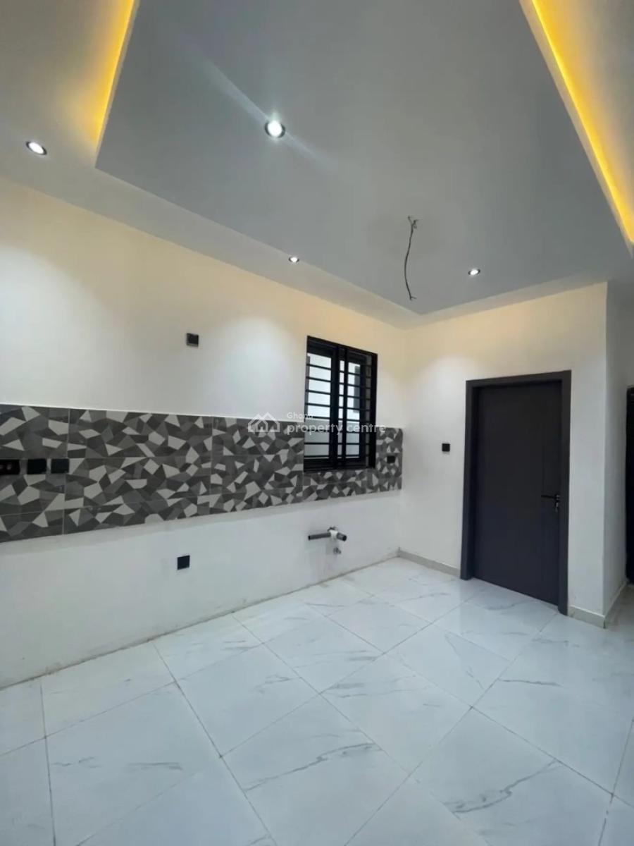 4 Bedroom Duplex, Oyarifa, Adenta Municipal, Accra, Semi-detached Duplex for Sale
