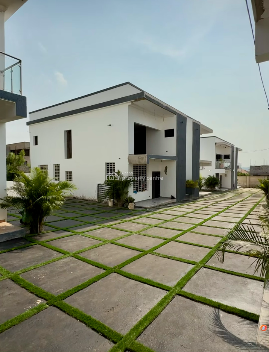 3 Bedroom Townhouse in a Gated Community, Oyarifa, Adenta Municipal, Accra, Townhouse for Sale