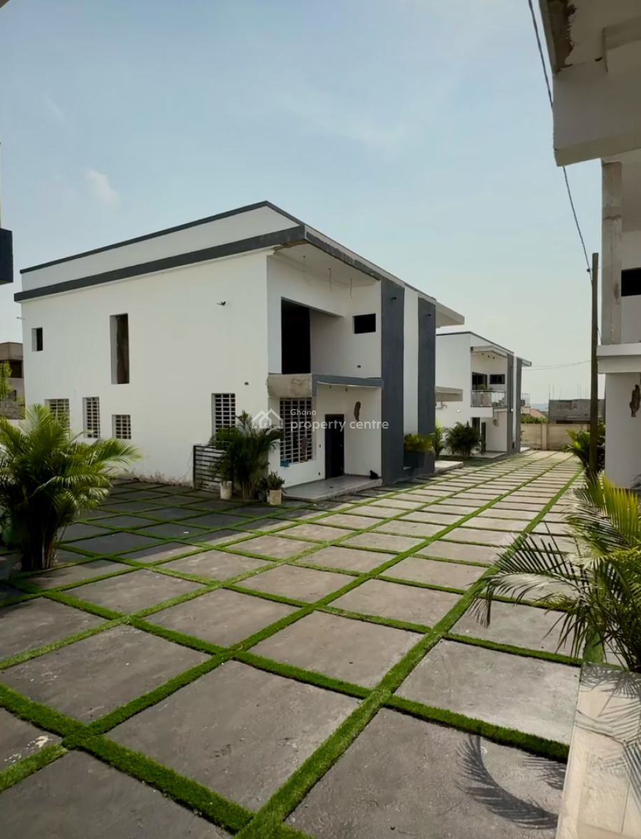 3 Bedroom Townhouse in a Gated Community, Oyarifa, Adenta Municipal, Accra, Townhouse for Sale