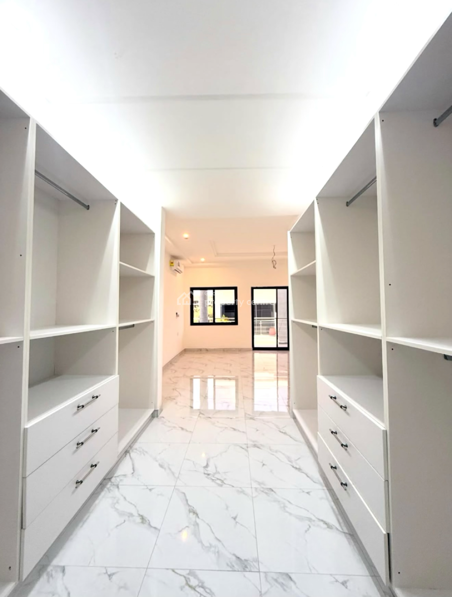 3 Bedroom Townhouse in a Gated Community, Oyarifa, Adenta Municipal, Accra, Townhouse for Sale