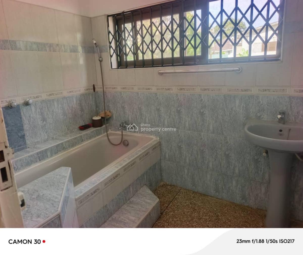 8 Bedrooms at Cantonments, Mineral Commission, Cantonments, Accra, Detached Duplex for Rent