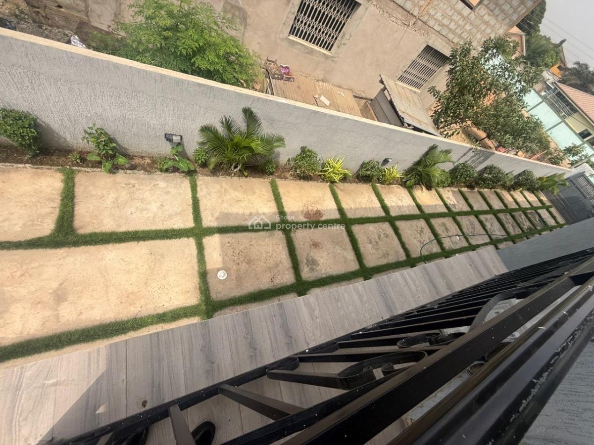 7 Bedrooms at Tema Community 12, Community 12, Tema, Accra, Detached Duplex for Sale