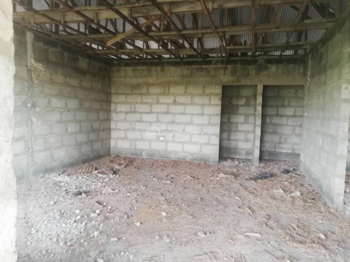 4 Bedrooms on 2 Plots at Kumasi, Tec Appiadu Donyina, Kwadaso, Kumasi Metropolitan, Ashanti, Detached Bungalow for Sale