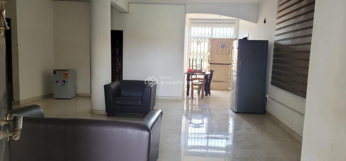 9 Bedroom Hostel, Com.25-dowenya Road. Methodist Junction, Tema, Accra, House for Sale