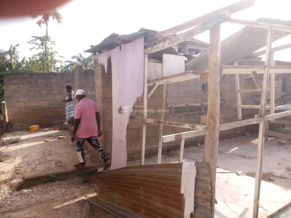 Half Plot of Land, Tuba, Weija, Ga South Municipal, Accra, Commercial Land for Sale