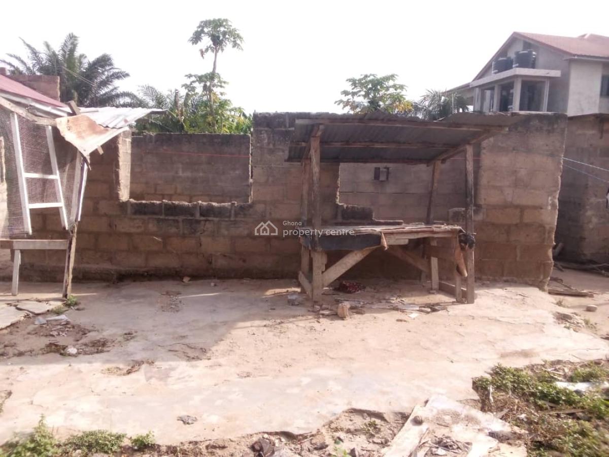 Half Plot of Land, Tuba, Weija, Ga South Municipal, Accra, Commercial Land for Sale