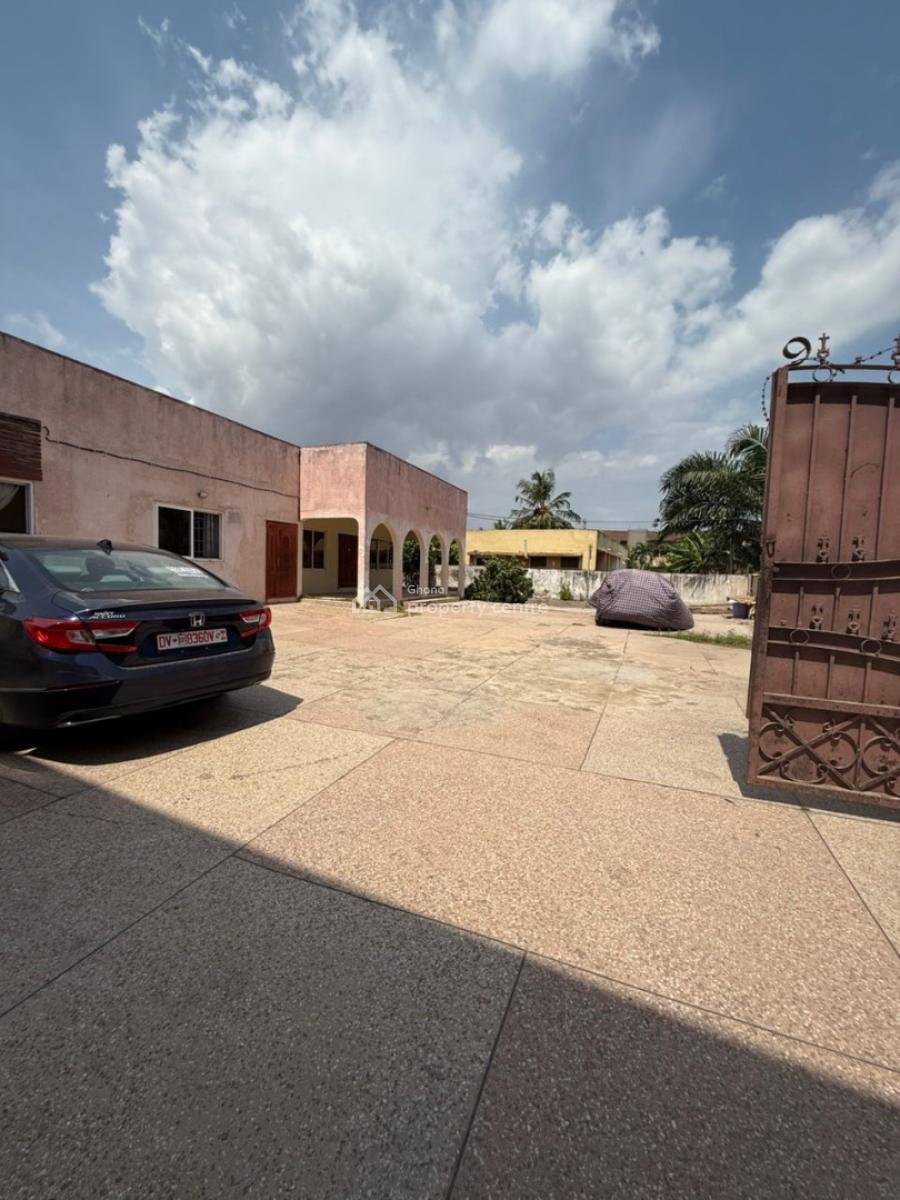 Old 7 Bedrooms at Achimota Abc, Abc, Achimota, Accra, Detached Bungalow for Sale