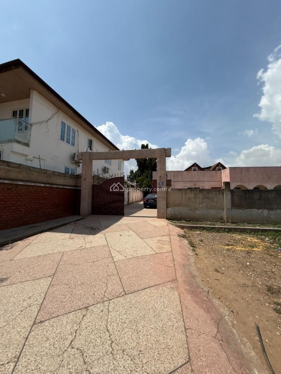 Old 7 Bedrooms at Achimota Abc, Abc, Achimota, Accra, Detached Bungalow for Sale