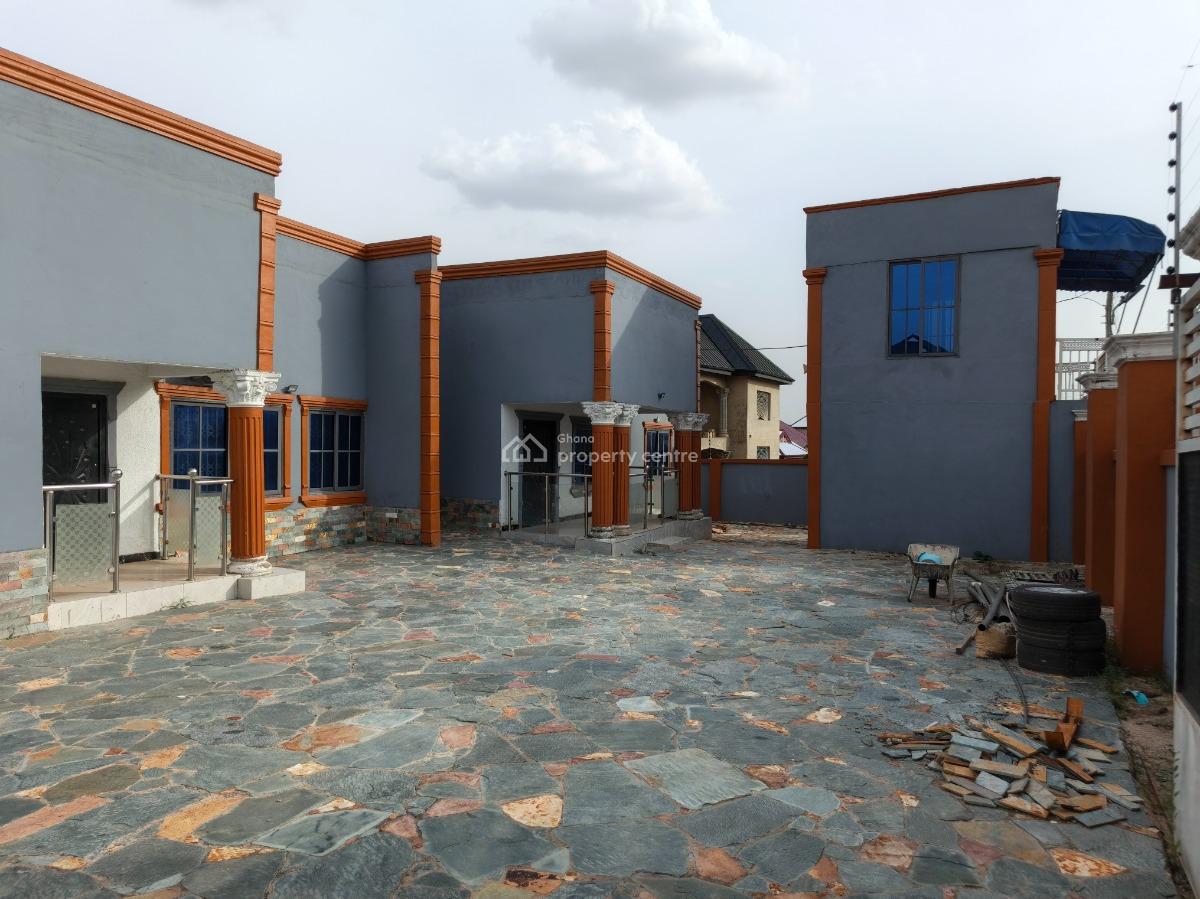 6 Bedrooms, Atimatim Maase,near Pankrono., Kumasi Metropolitan, Ashanti, House for Sale