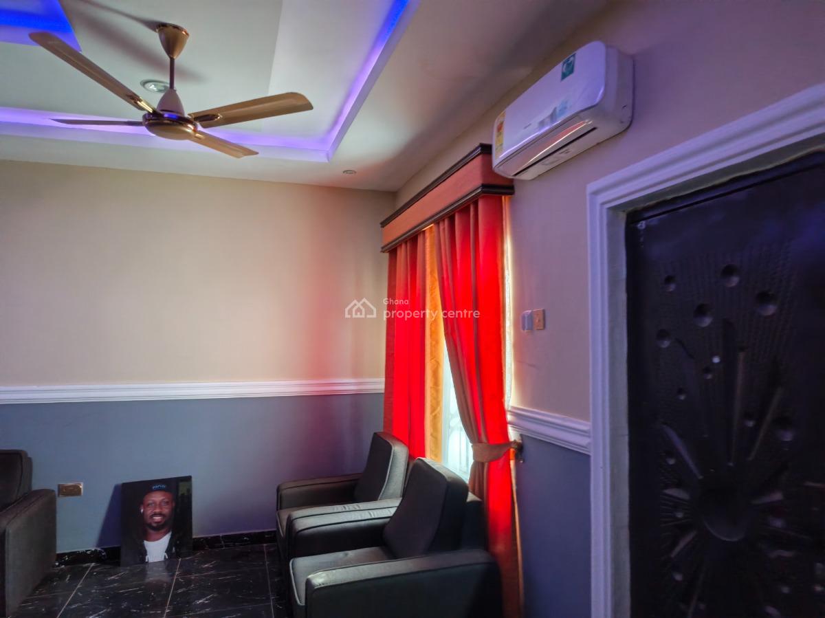 6 Bedrooms, Atimatim Maase,near Pankrono., Kumasi Metropolitan, Ashanti, House for Sale