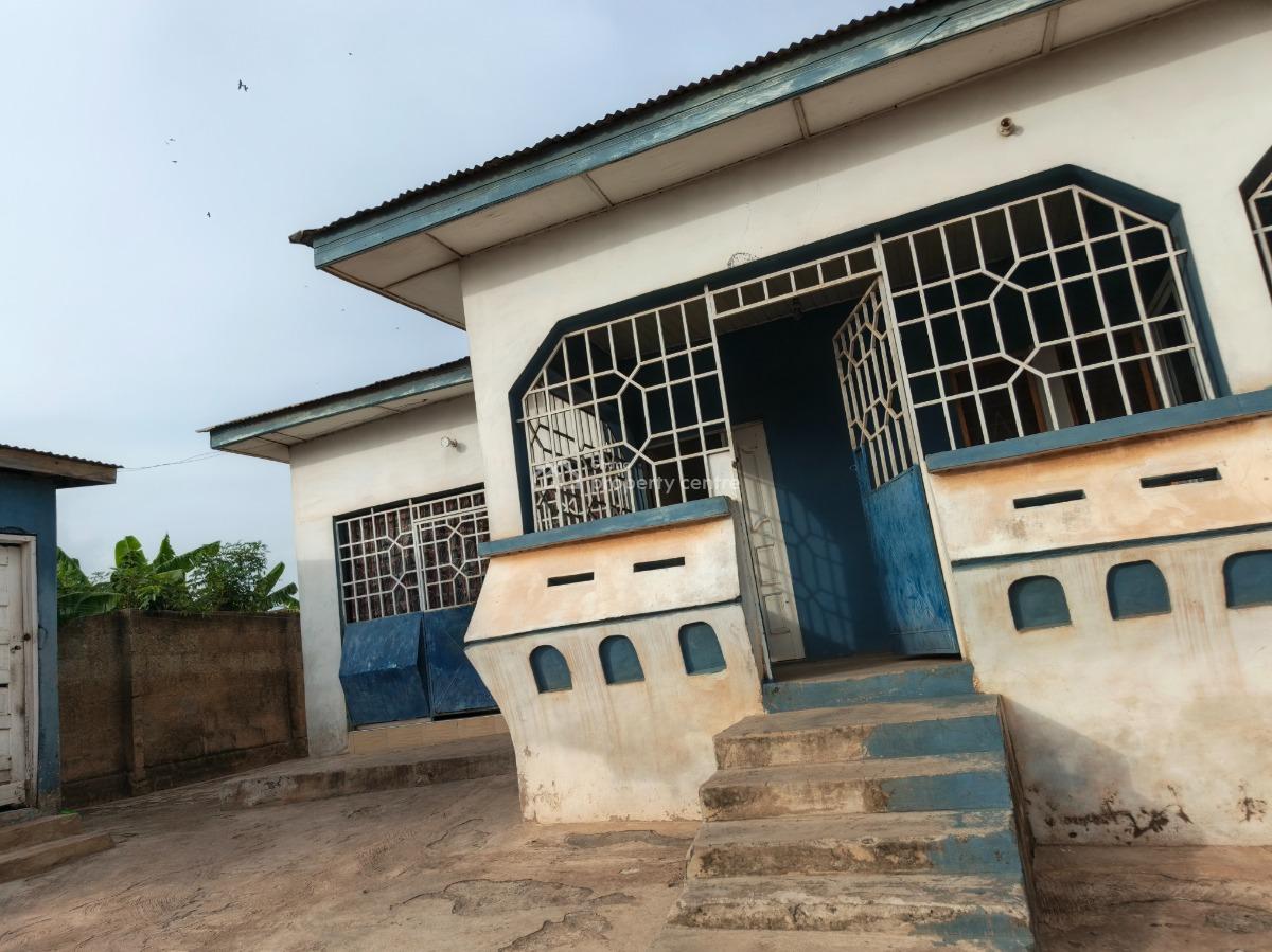 5 Bedrooms, Meduma, Near Pankrono., Kumasi Metropolitan, Ashanti, House for Sale