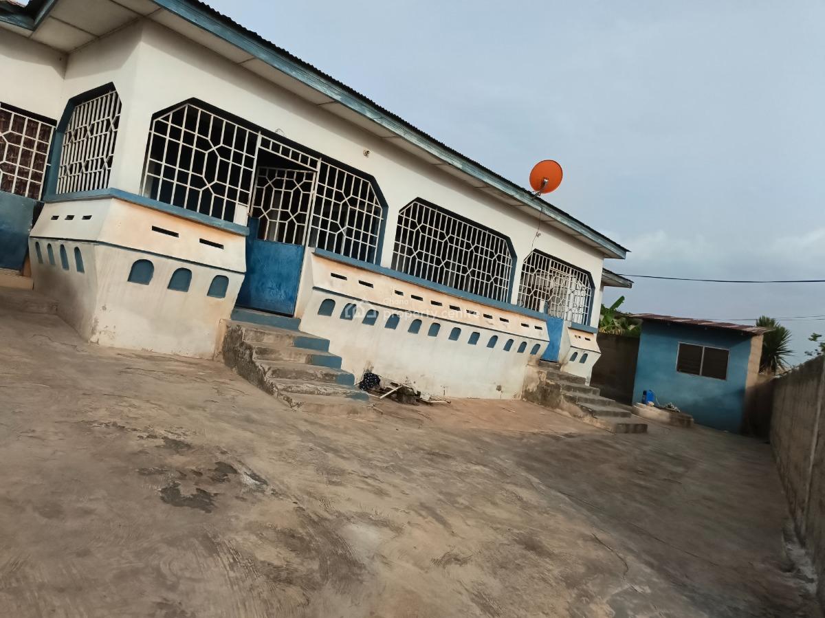 5 Bedrooms, Meduma, Near Pankrono., Kumasi Metropolitan, Ashanti, House for Sale