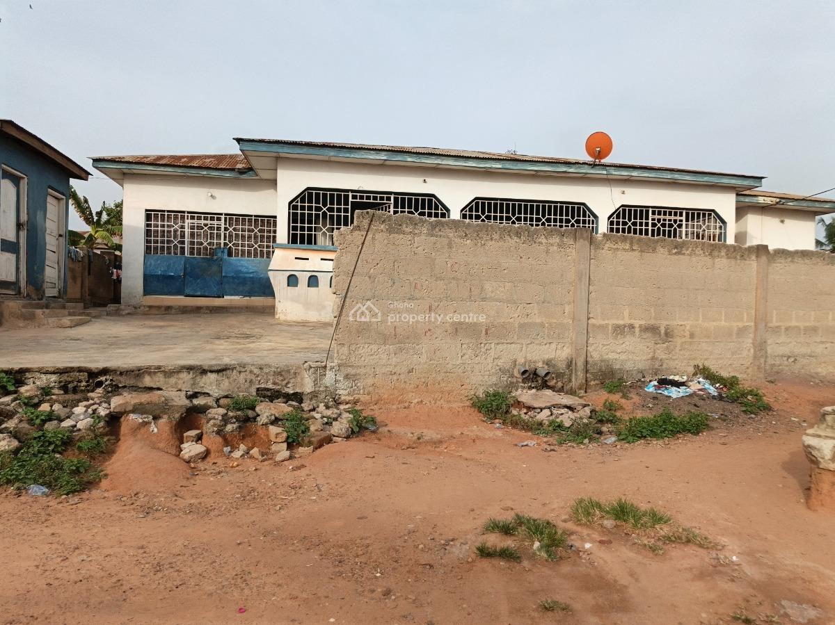 5 Bedrooms, Meduma, Near Pankrono., Kumasi Metropolitan, Ashanti, House for Sale