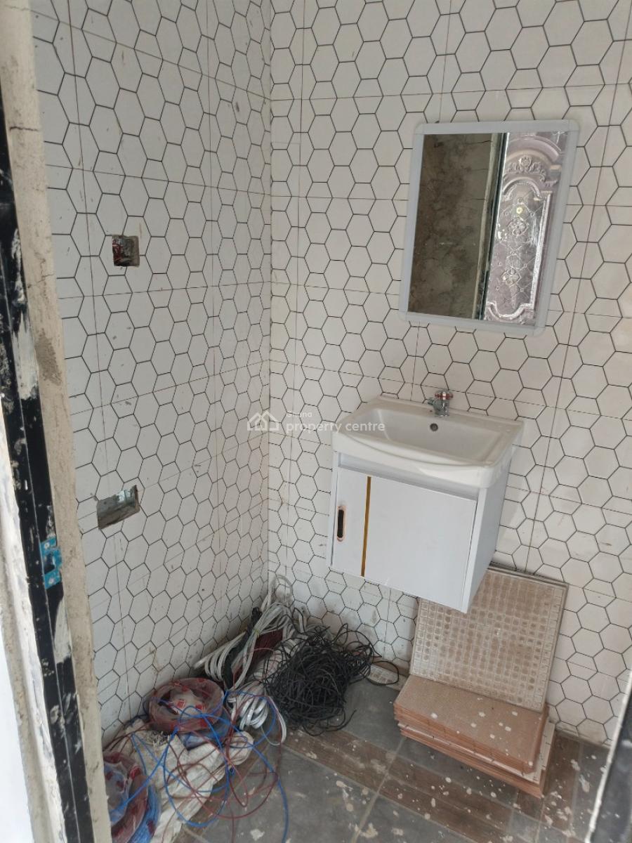 4 Bedrooms, Kodie Apagya, Near Kronum Afrancho Buoho., Kumasi Metropolitan, Ashanti, House for Sale