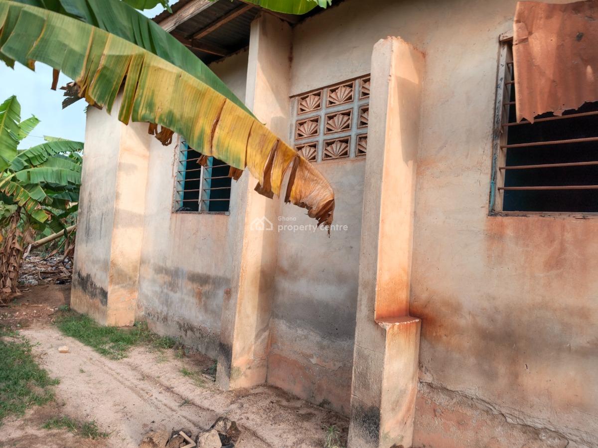 6 Bedrooms, Afrancho, Near Kronum, Suame, Markro., Kumasi Metropolitan, Ashanti, House for Sale