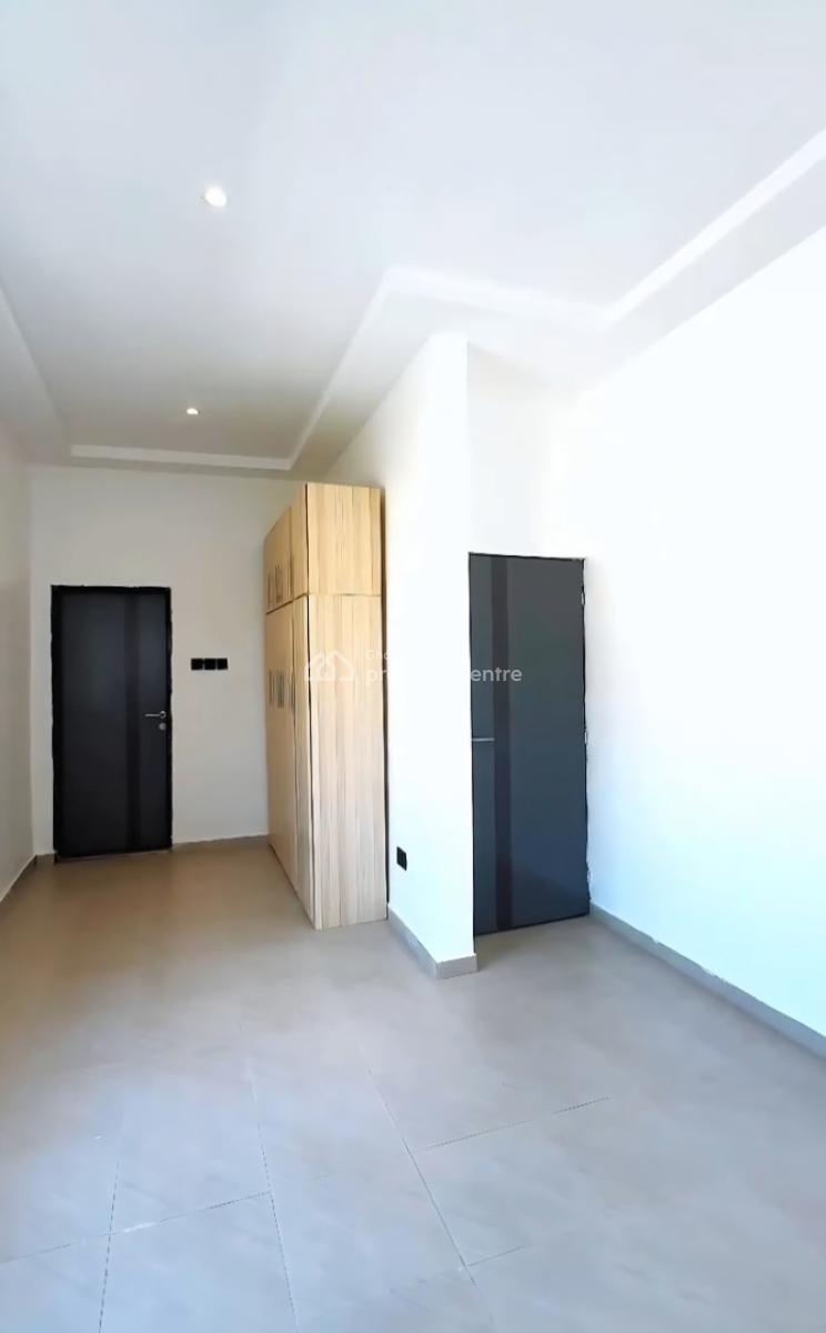 3 Bedroom House at Lakeside, Lakeside, Accra Metropolitan, Accra, House for Sale