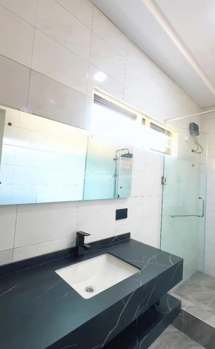 3 Bedroom House at Lakeside, Lakeside, Accra Metropolitan, Accra, House for Sale