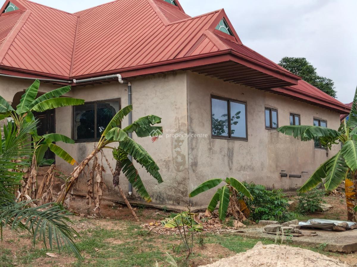 4 Bedrooms, Afrancho New Site, Near Kronum Suame Markro., Kumasi Metropolitan, Ashanti, House for Sale