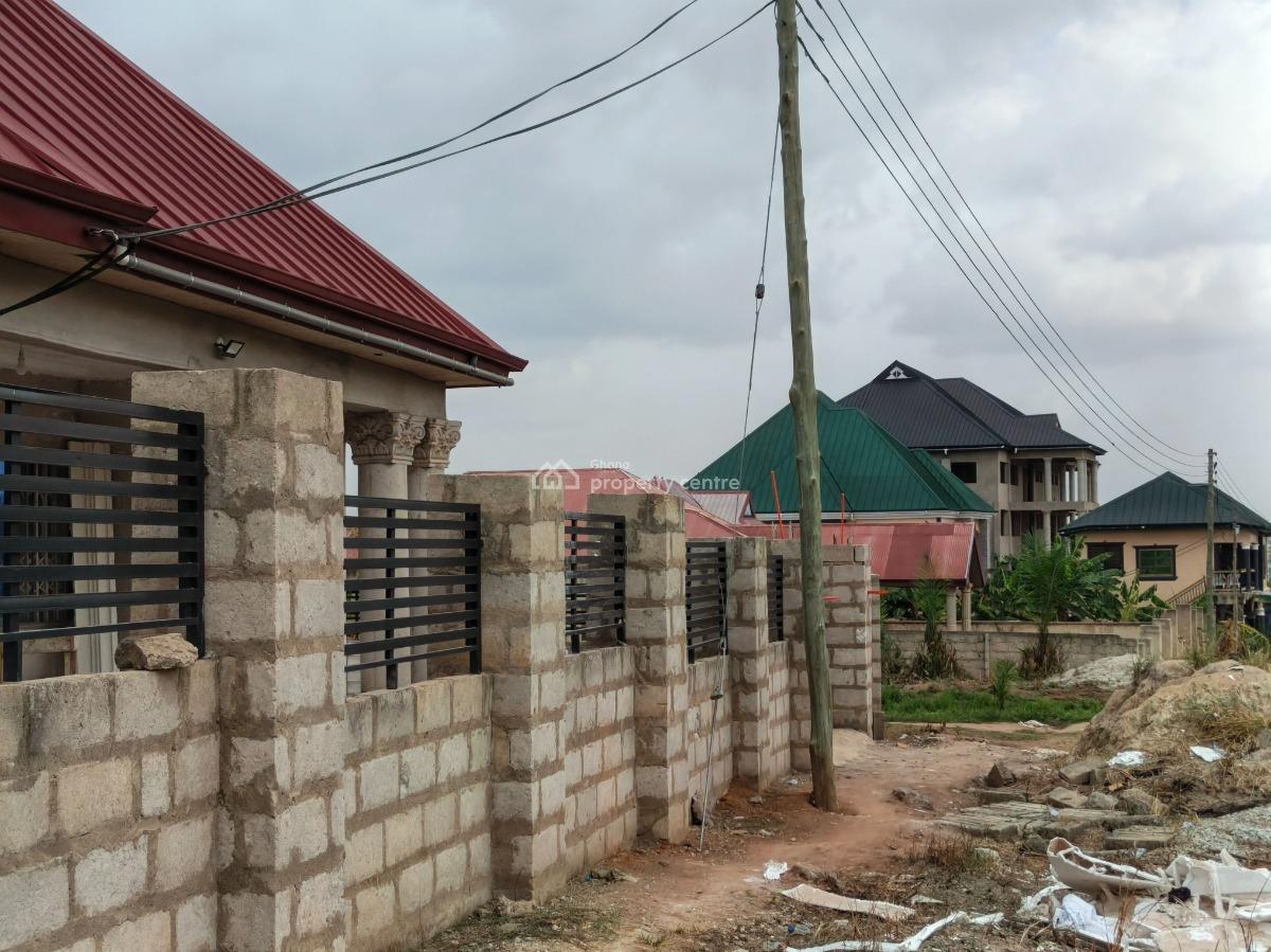 4 Bedrooms, Afrancho New Site, Near Kronum Suame Markro., Kumasi Metropolitan, Ashanti, House for Sale