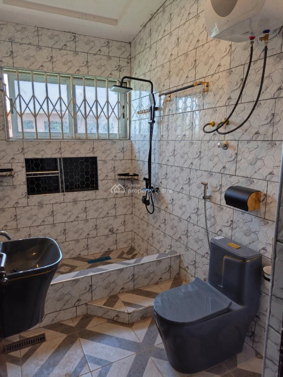 Furnished 3 Bedrooms House ( Buokrom Estate), Buokrom Estate,near Kumasi Airport., Kumasi Metropolitan, Ashanti, House for Sale