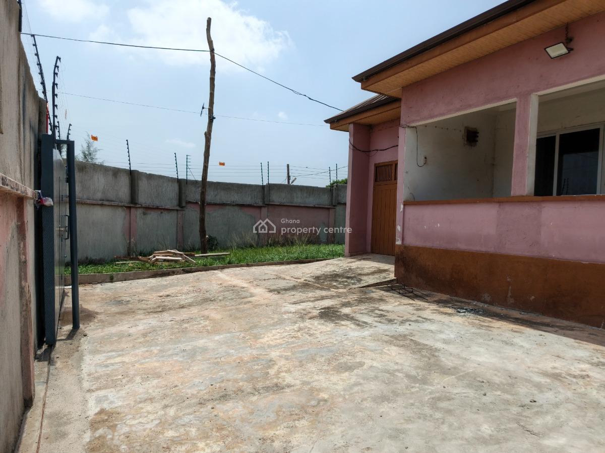 Furnished 3 Bedrooms House ( Buokrom Estate), Buokrom Estate,near Kumasi Airport., Kumasi Metropolitan, Ashanti, House for Sale