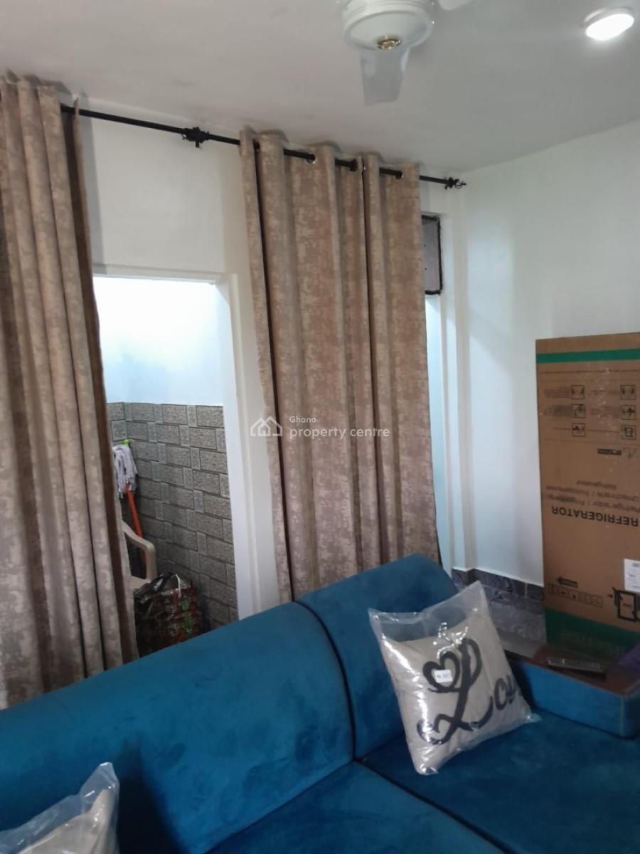 a Semi-completed 6-bedroom House, Ejisu-juaben Municipal, Ashanti, House for Sale