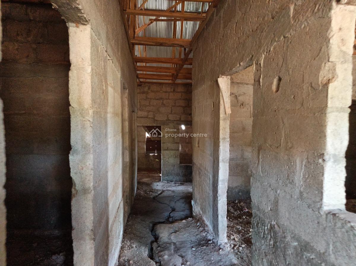 4 Bedrooms, Abrade, Near Mampongteng Fawoade., Kwabre, Ashanti, House for Sale