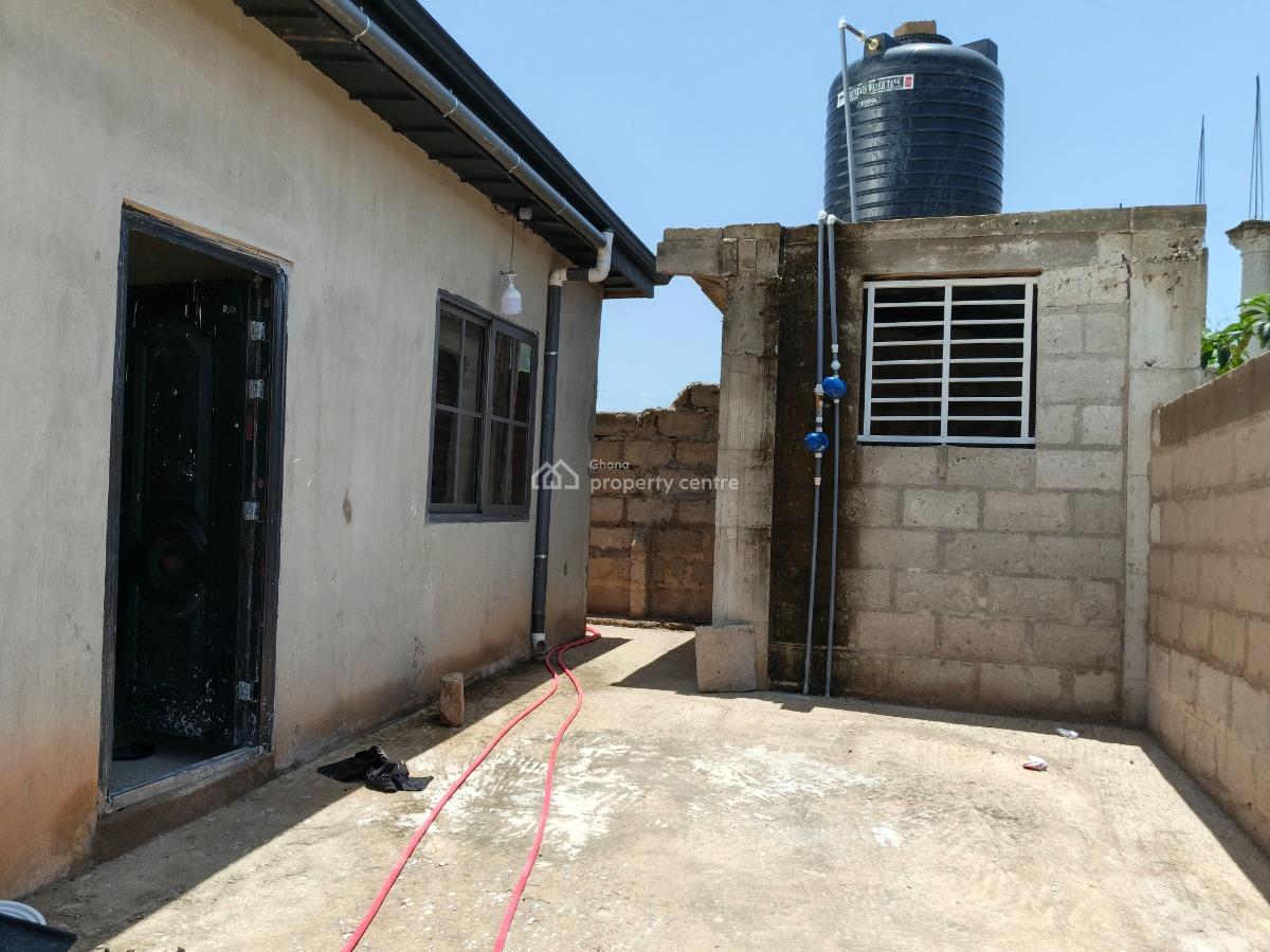 4 Bedrooms, Adesina, Near Kenyasi Abrem., Kumasi Metropolitan, Ashanti, House for Sale