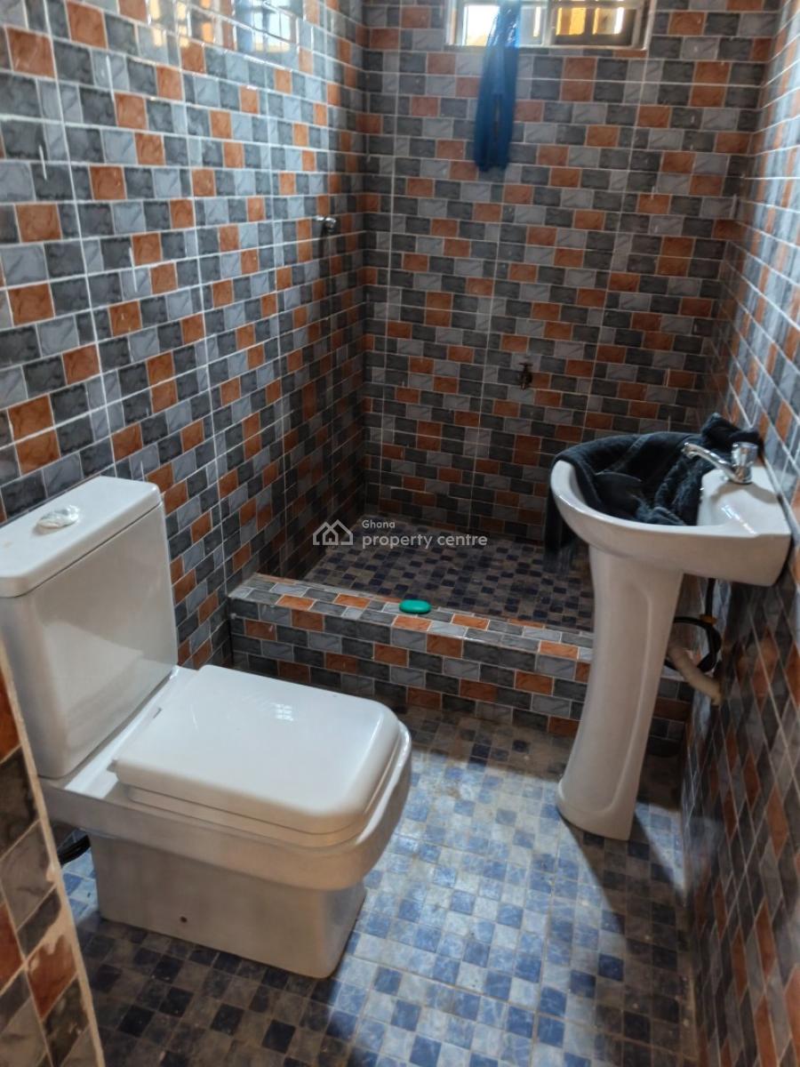 4 Bedrooms, Adesina, Near Kenyasi Abrem., Kumasi Metropolitan, Ashanti, House for Sale