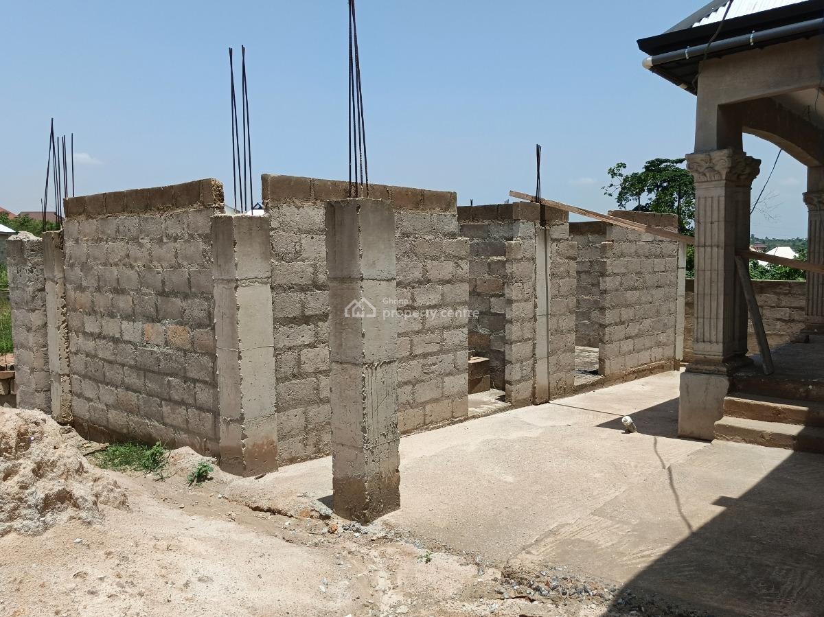 4 Bedrooms, Adesina, Near Kenyasi Abrem., Kumasi Metropolitan, Ashanti, House for Sale