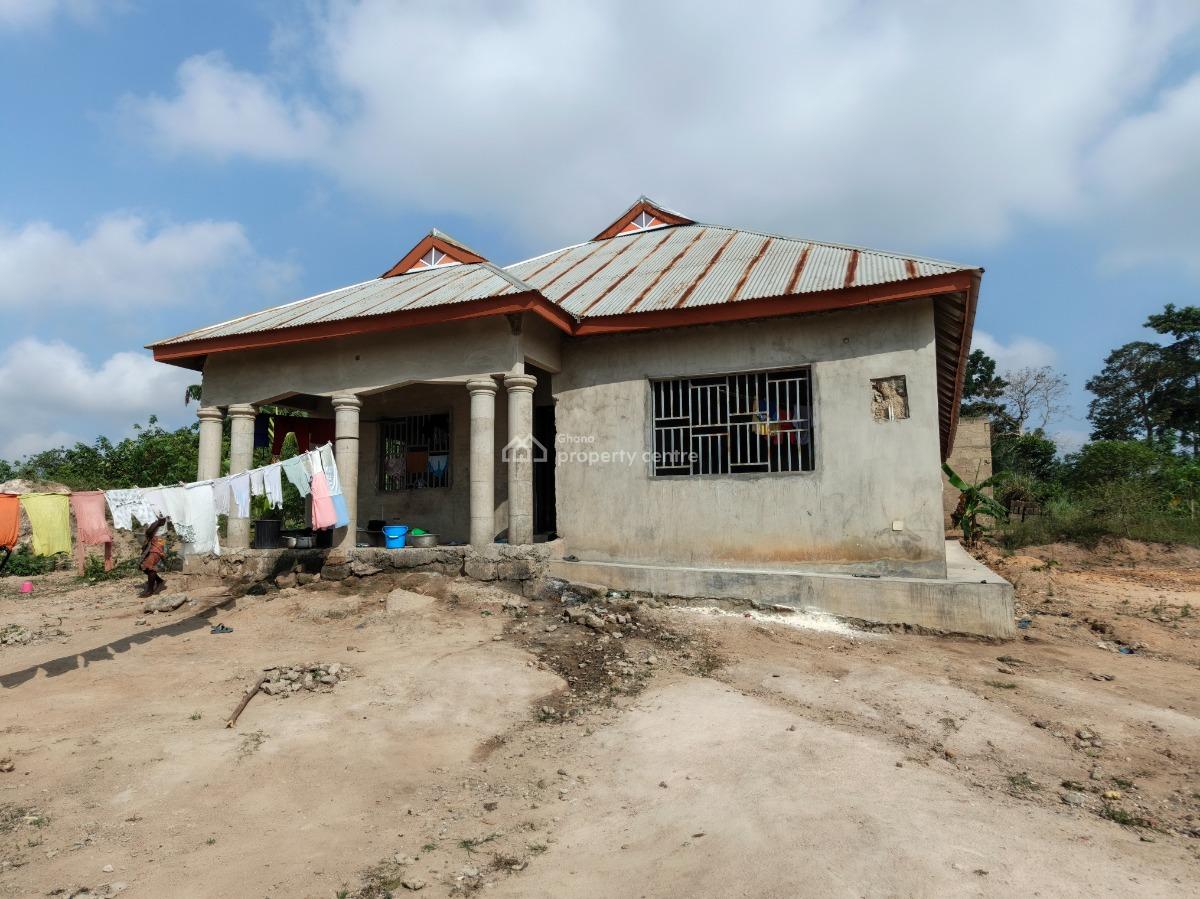 5 Bedrooms, Abrade, Near Mampongteng Fawoade., Kumasi Metropolitan, Ashanti, House for Sale