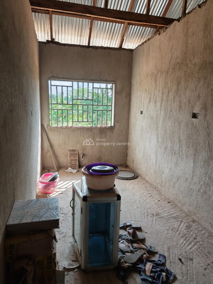 5 Bedrooms, Abrade, Near Mampongteng Fawoade., Kumasi Metropolitan, Ashanti, House for Sale