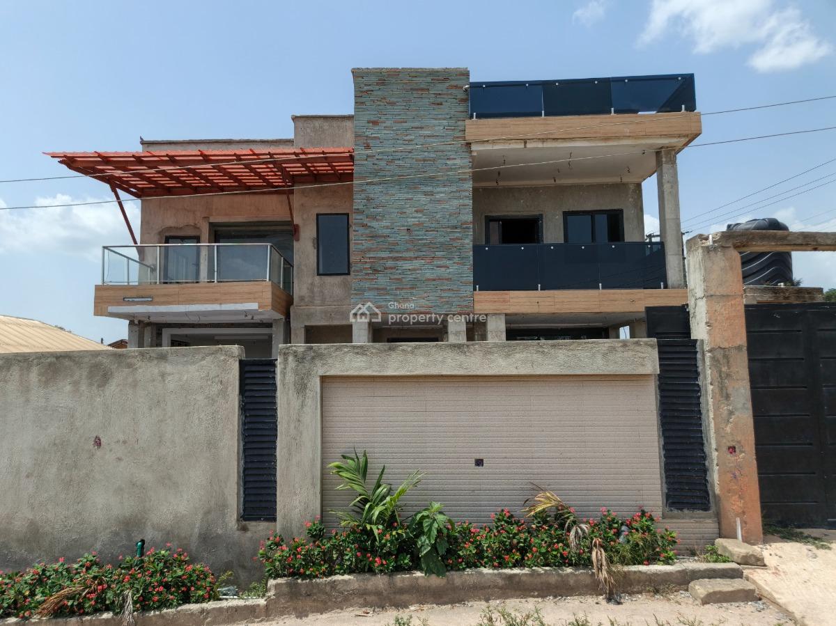 3 Bedrooms House, Fawoade, on Tafo Pankrono Road., Kumasi Metropolitan, Ashanti, House for Sale