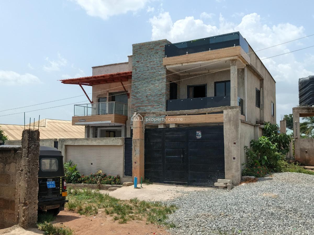 3 Bedrooms House, Fawoade, on Tafo Pankrono Road., Kumasi Metropolitan, Ashanti, House for Sale