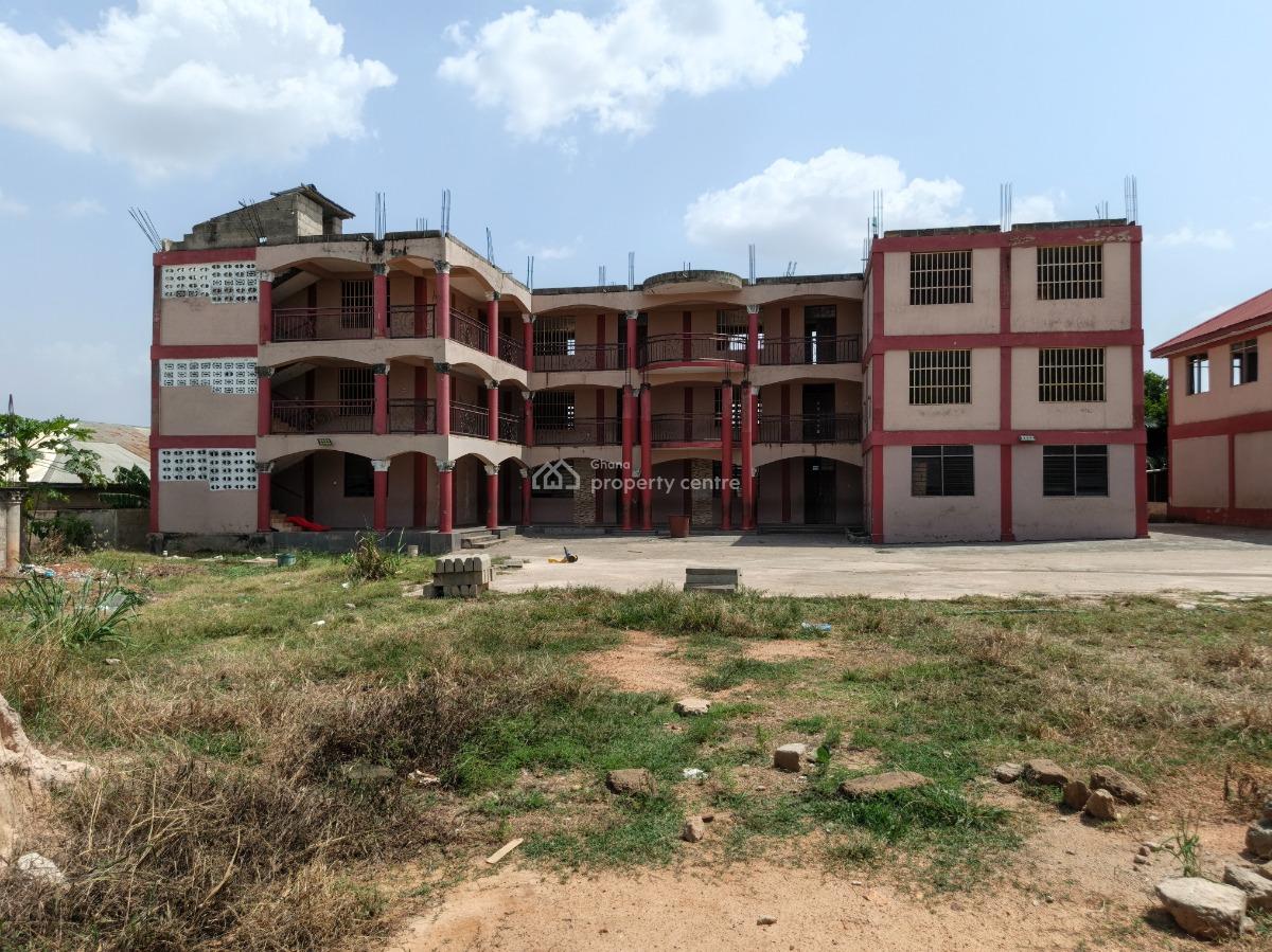 School.      ( Operational), Fawoade Bomfa. on Tafo Pankrono Road., Kumasi Metropolitan, Ashanti, School for Sale