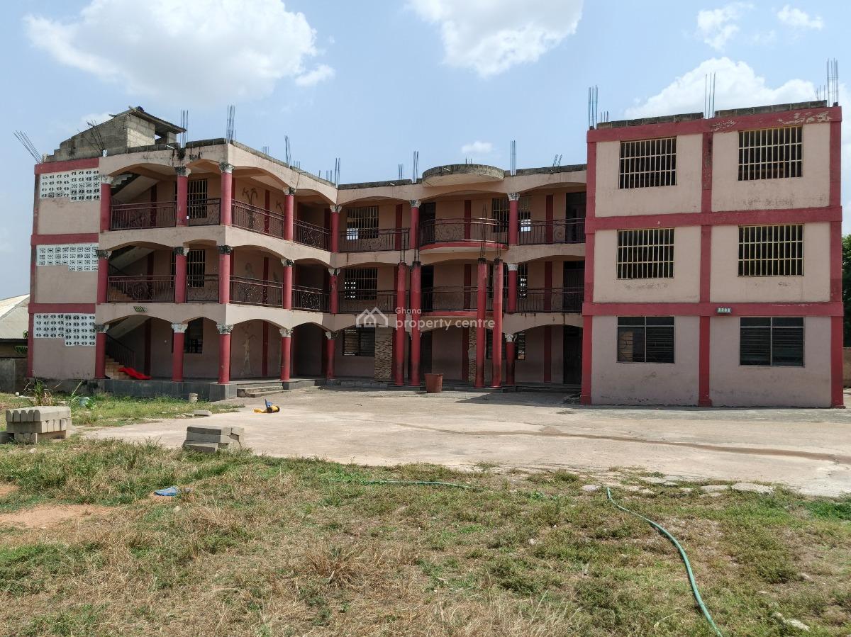 School.      ( Operational), Fawoade Bomfa. on Tafo Pankrono Road., Kumasi Metropolitan, Ashanti, School for Sale