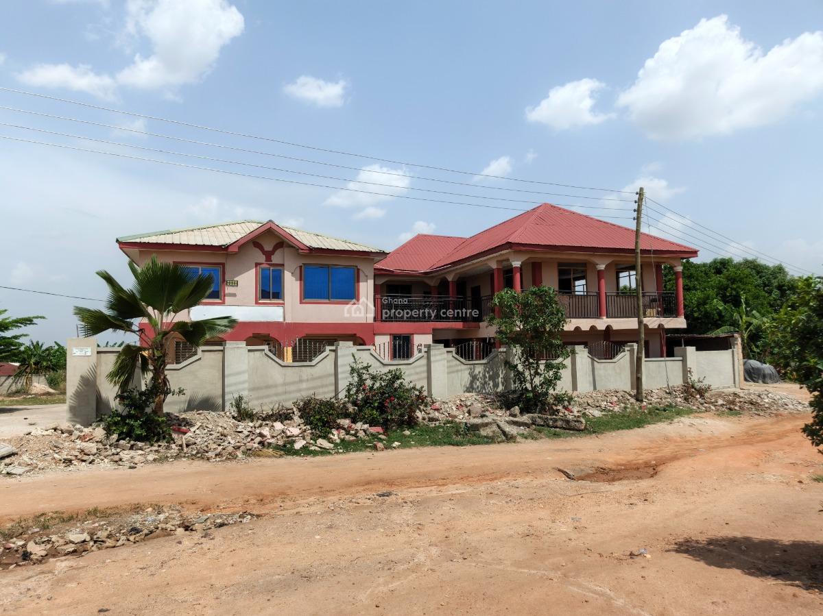 School.      ( Operational), Fawoade Bomfa. on Tafo Pankrono Road., Kumasi Metropolitan, Ashanti, School for Sale
