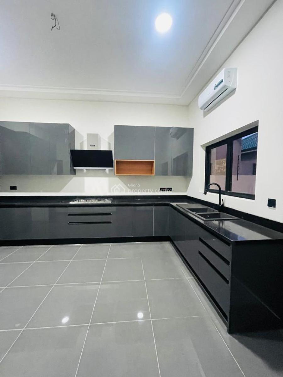 Executive 4 Bedroom Smart Home@ Botwe, Ashaley Botwe, Adenta Municipal, Accra, Townhouse for Sale