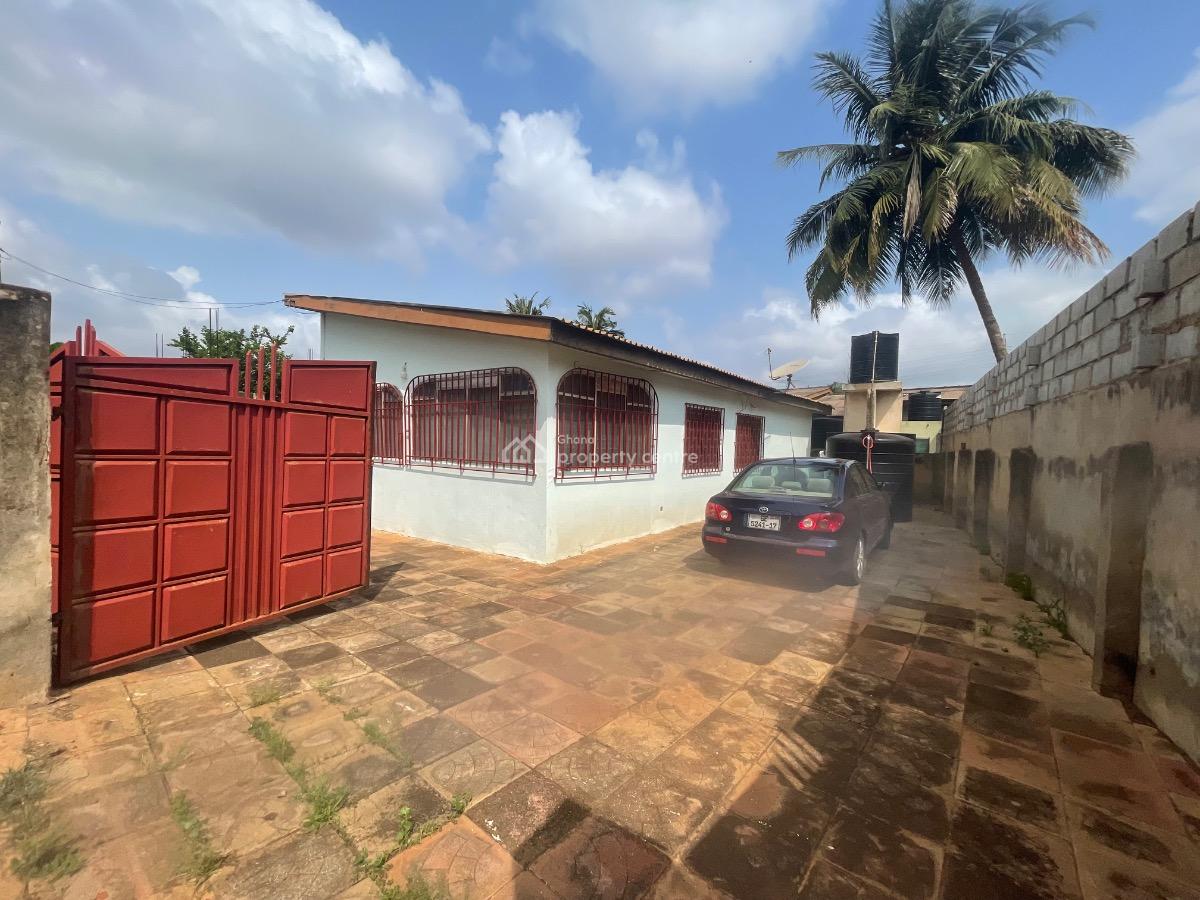 3-bedroom Self Compound, Adenta Fafraha, Adenta, Adenta Municipal, Accra, Detached Bungalow for Rent