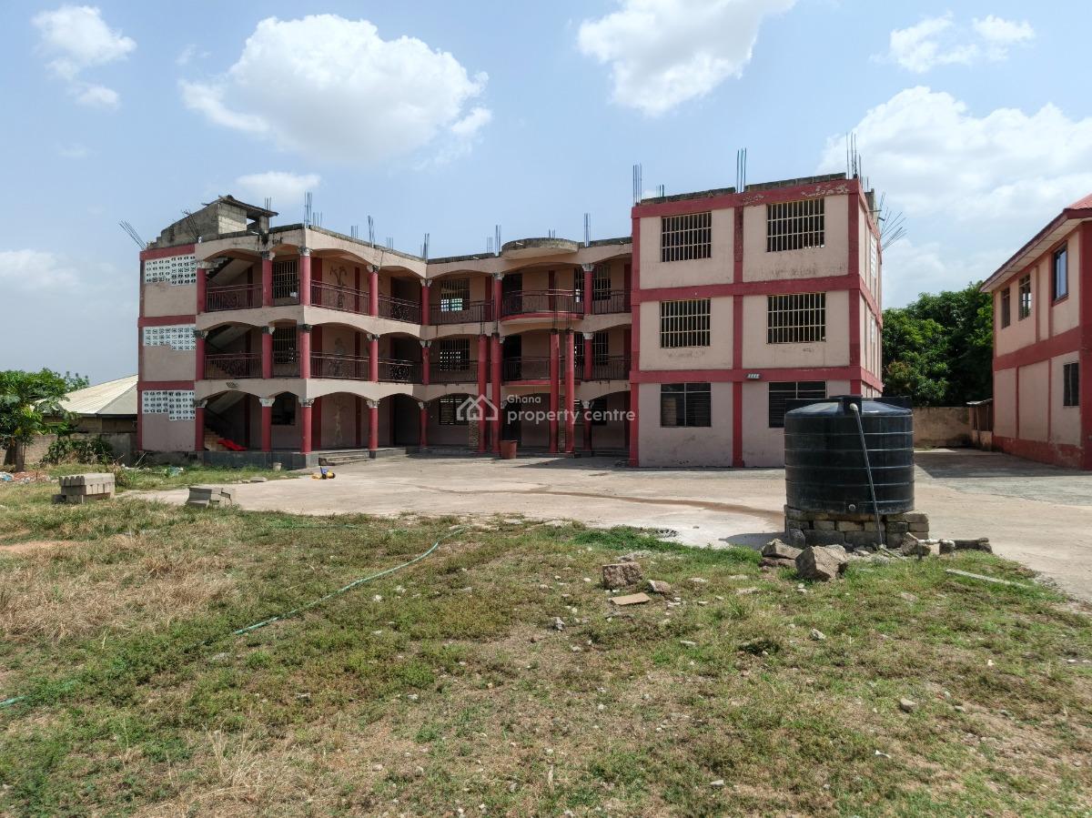 Property for Hospital, Hotel, Company Etc., Near Mampongteng, Pankrono Road., Kwabre, Ashanti, Commercial Property for Sale