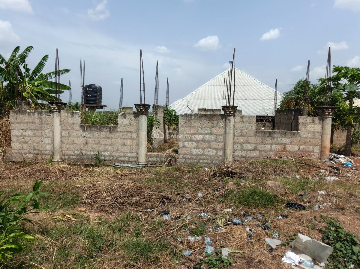 Property for Hospital, Hotel, Company Etc., Near Mampongteng, Pankrono Road., Kwabre, Ashanti, Commercial Property for Sale